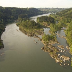 The Willamette Narrows seen from above.